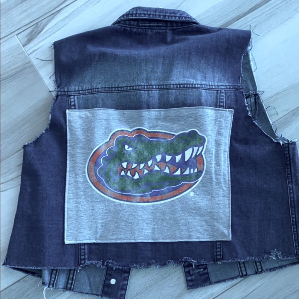UNIVERSITY OF FLORIDA GATORS JEAN VEST